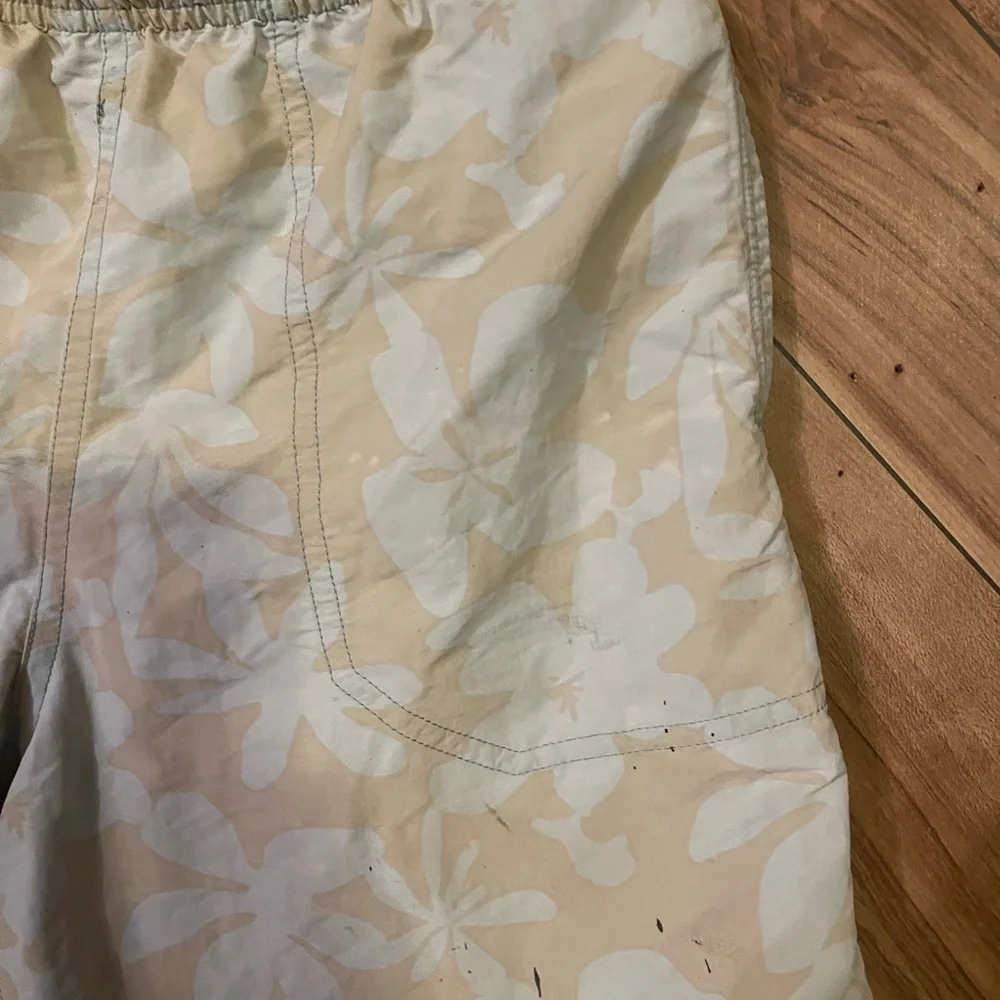 Patagonia Boys XL Floral Swim Shorts Flawed